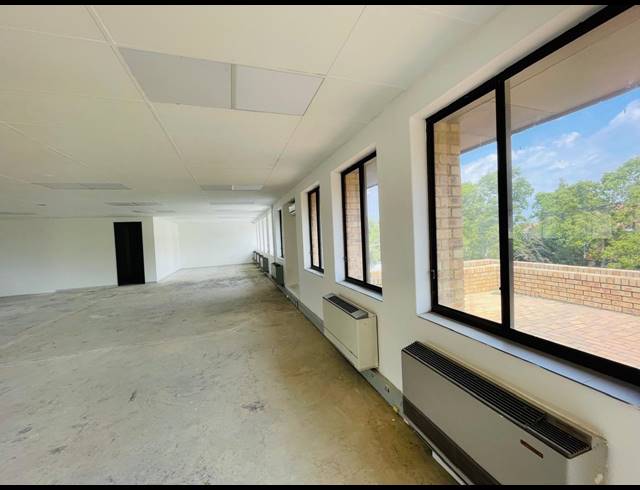 214M² OFFICE TO LET IN VORNA VALLEY